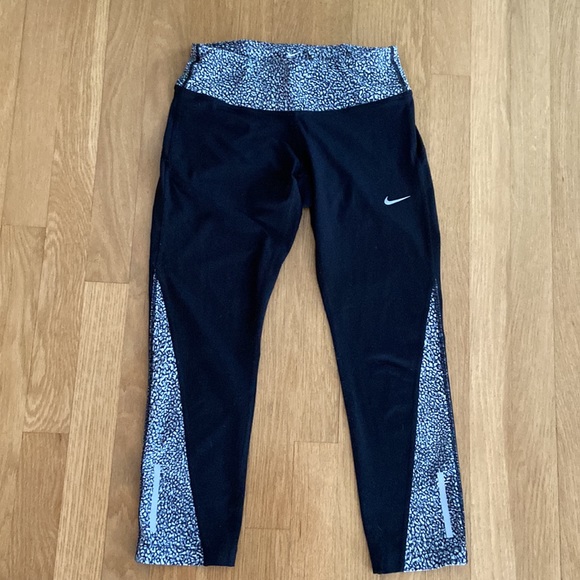 Nike Dri-Fit Running Cropped Leggings - Picture 2 of 10